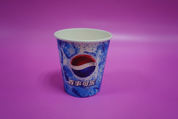 一次性纸杯